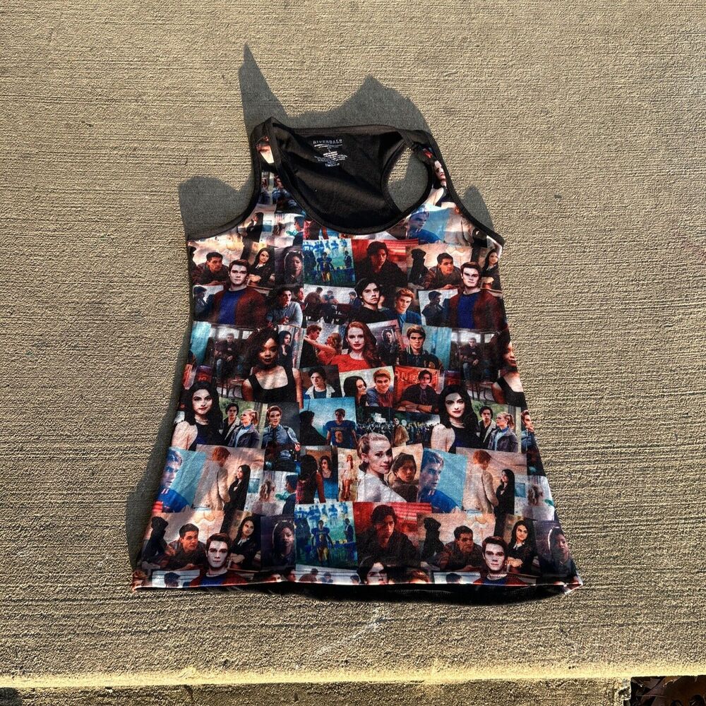 Riverdale Tank Top: All Your Favorite Riverdale Characters On A Tank Top L (Jr)